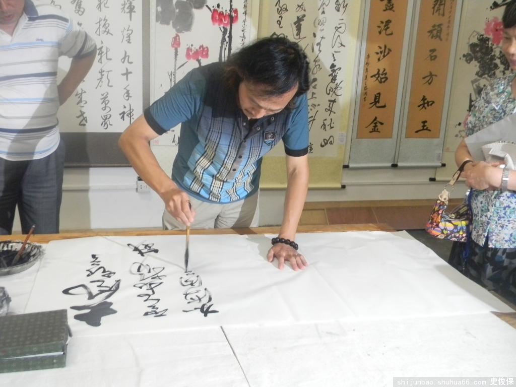 ���ء���ܲ���ڶ���Ѳμ���ׯ����չ���ֳ��Ӻ�