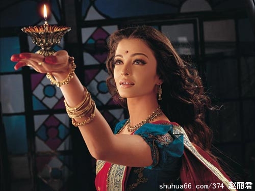 ��ӡ�ȵ�һ��Ů������櫡��ס�