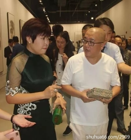 �Ļ���Ա�����̹ܾ�Ȩ��Ѱ����˽Ӫ��ҵ��չ��Ӱ�켫����